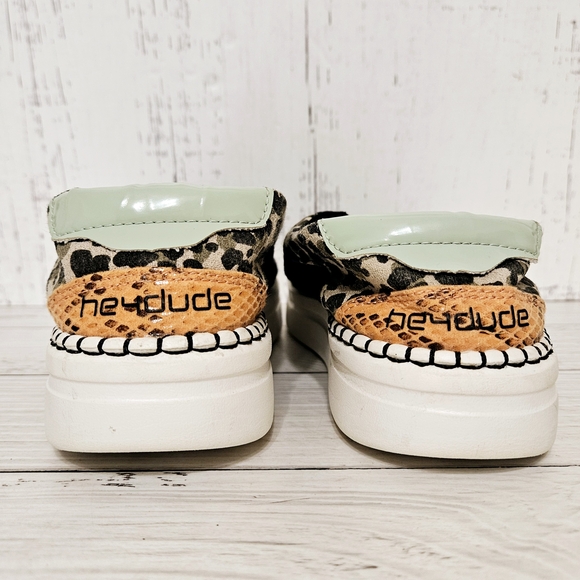 Hey Dude Wendy Rise Jungle Funk Black Women's Size 8 Slip-On Shoes - Picture 4 of 14